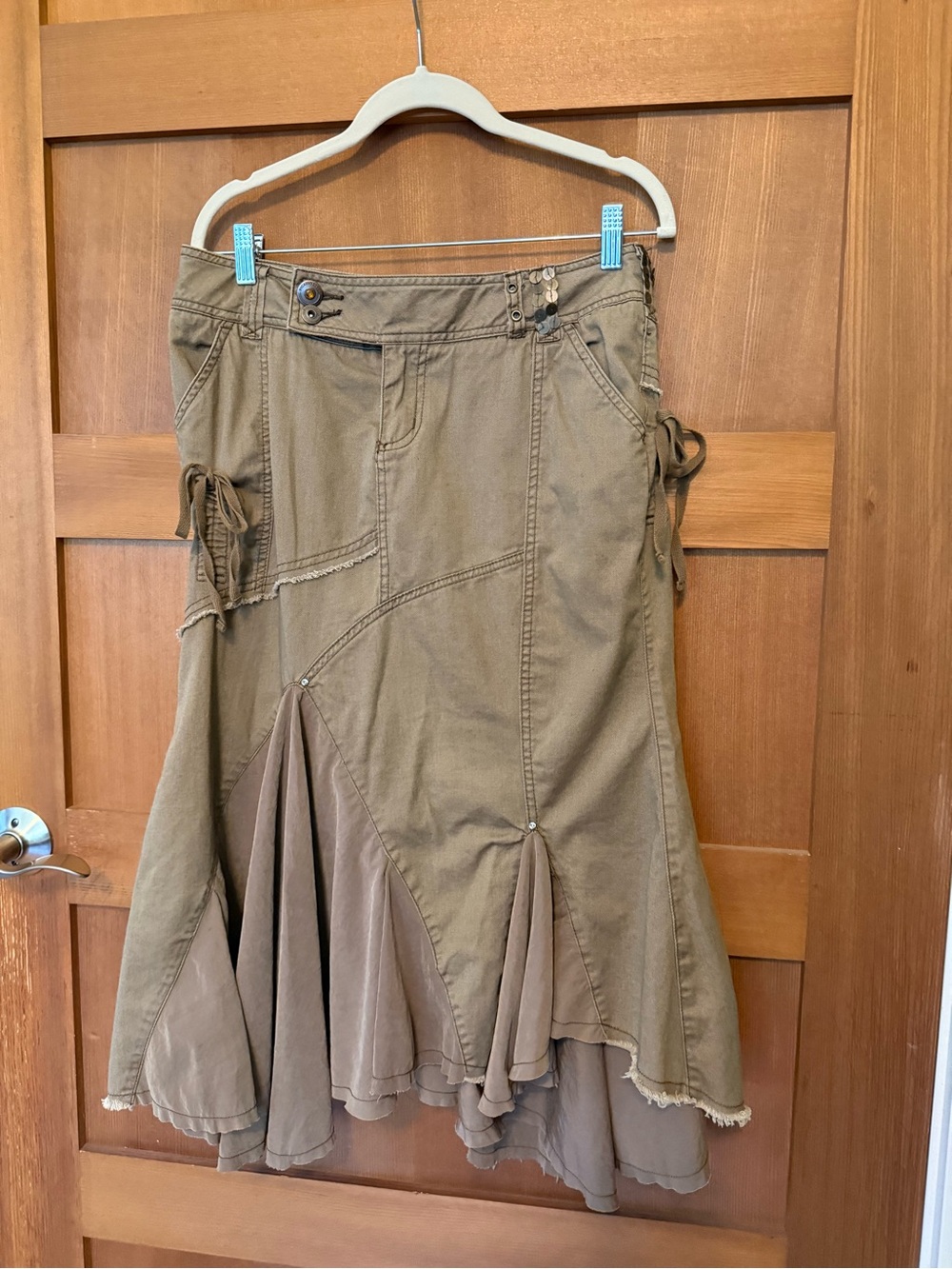 Picasso Style Y2K Asymmetrical Cargo Raw Hem Skirt Medium